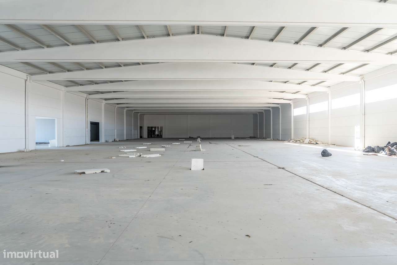 Entreposto em A-dos-Cunhados 8040m2-22