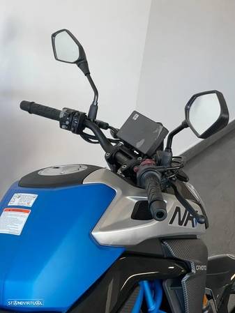 CF Moto NK 300 - 5