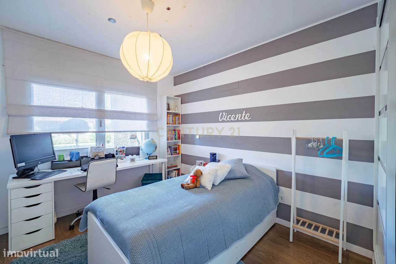 Apartamento T2 Duplex com terraço em condomínio privado-17