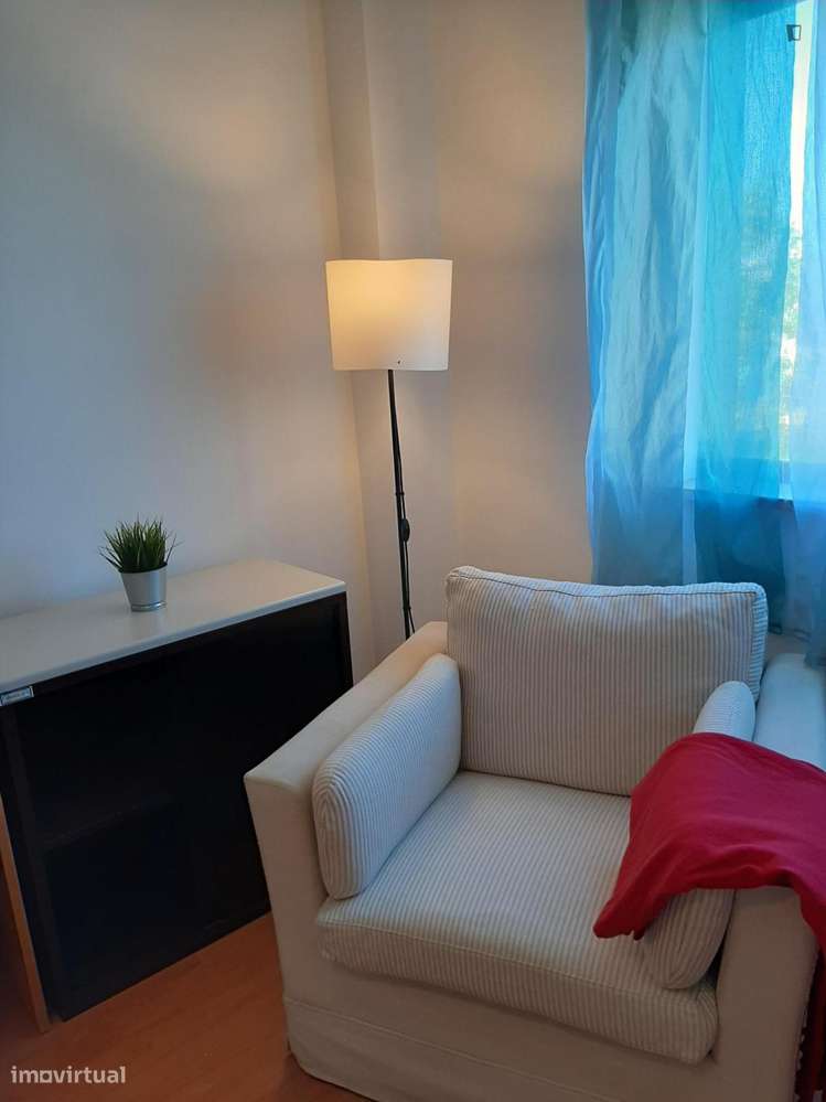 Quarto - localizado em Caparica Lisbon - Grande imagem: 4/8