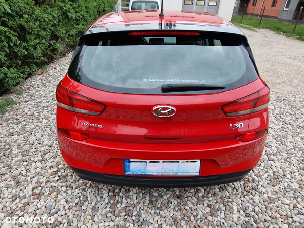 Hyundai I30 1.6 D Classic + - 11