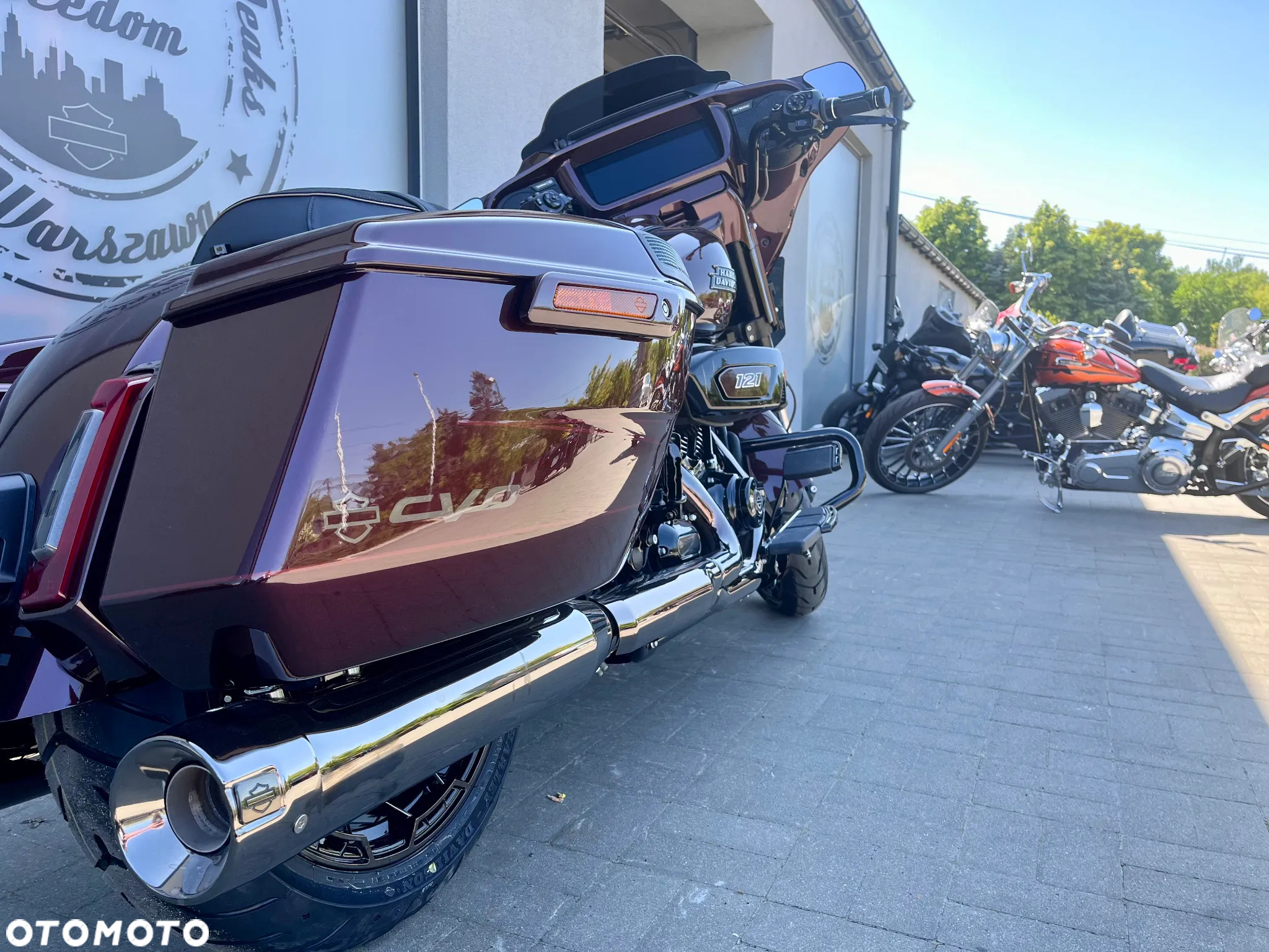 Harley-Davidson Touring Street Glide - 12