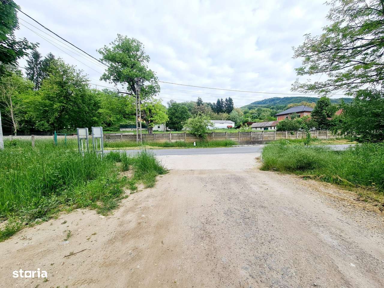 Teren intravilan Vladesti - Imagine principală: 2/10