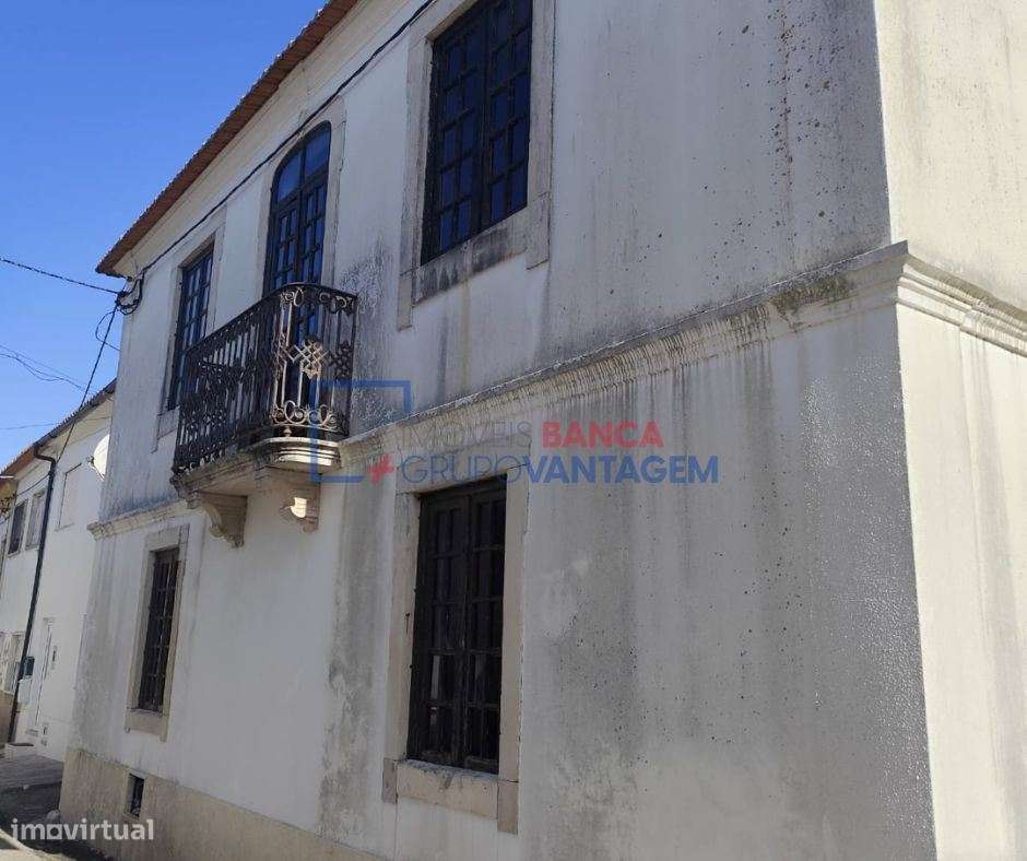 CHARMOSA CASA  T5 COM ESPAÇO EXTERIOR E GARAGEM, VERRIDE - Grande imagem: 4/19