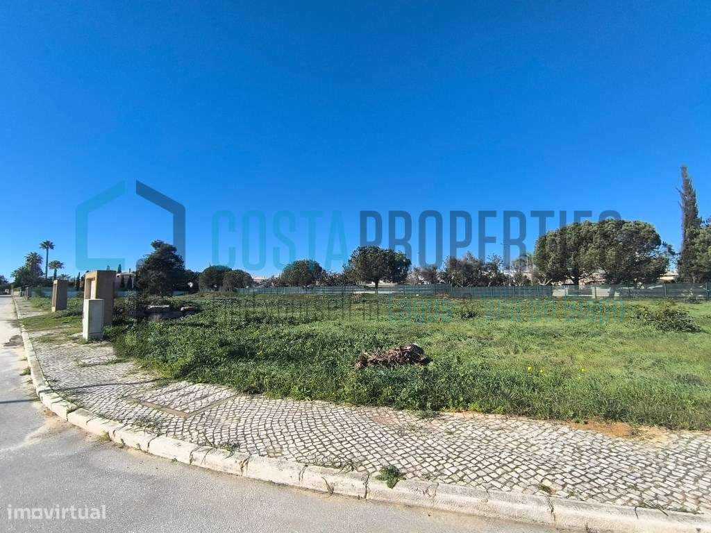 Lote para Construção perto da Praia - Grande imagem: 1/18