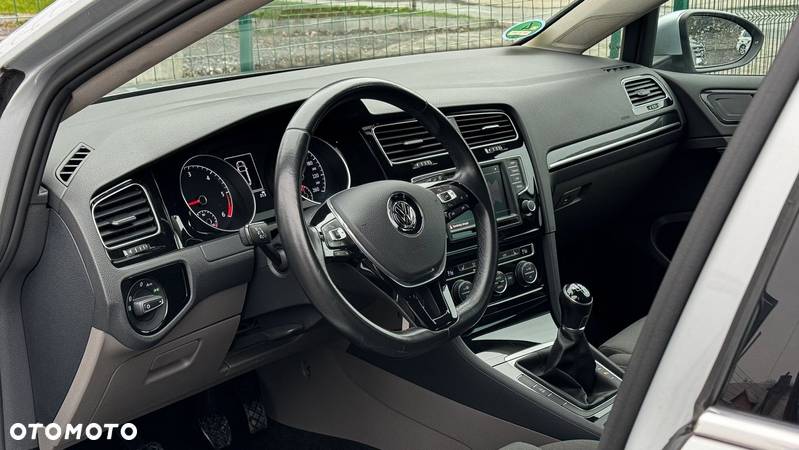 Volkswagen Golf Variant 2.0 TDI BlueMotion Technology Highline - 20