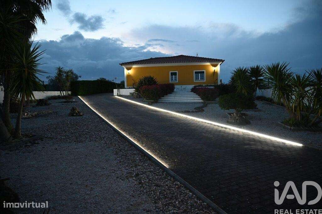 Casa / Villa T4 em Ponte de Sor, Tramaga e Vale de Açor de 302,00 m2 - Grande imagem: 4/23