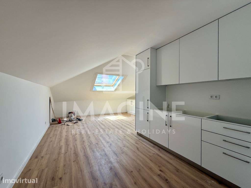 Apartamento T2 com Terraço e Espaço Independente na Fonte Nova, Bai...-14