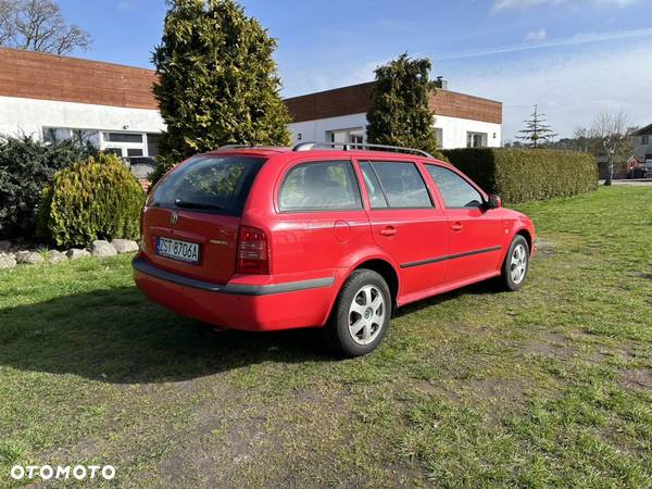 Skoda Octavia 2.0 Elegance - 4