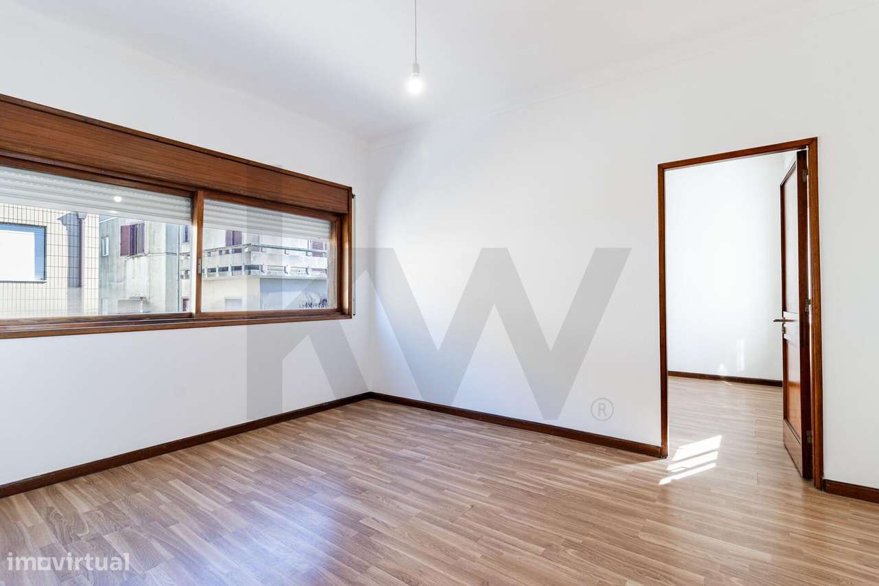 APARTAMENTO T2+1 NO PORTO JUNTO AO PARQUE DO COVELO - Grande imagem: 3/25