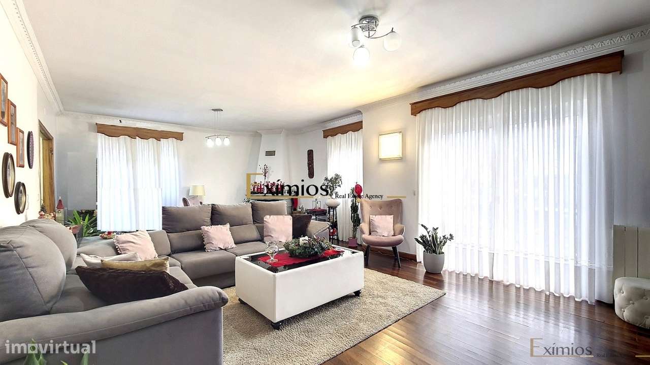 Moradia geminada V4 , com terraço, na Póvoa de Varzim - Grande imagem: 4/23