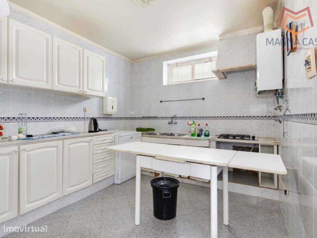 Moradia T10 com logradouro a 5 min da A5, a 7 min de carro da Nova ...-26