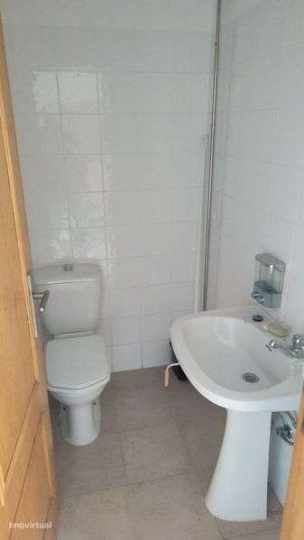 Escritório, Loja ou armazém para Alugar - Grande imagem: 4/9