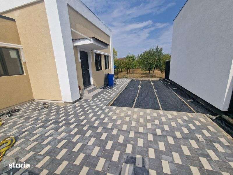 Vand casa Giarmata vii - Imagine principală: 4/8