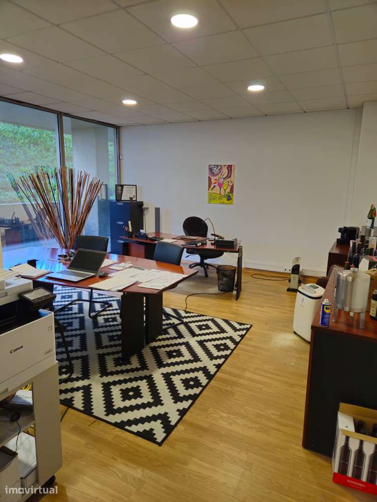 Espaço comercial com localização privilegiada em Leça da Palmeira. - Grande imagem: 2/9