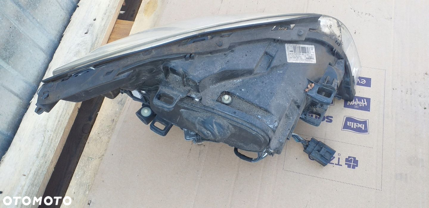 VOLVO S60 II V60 LAMPA LEWY PRZÓD XENON 31299992 - 3