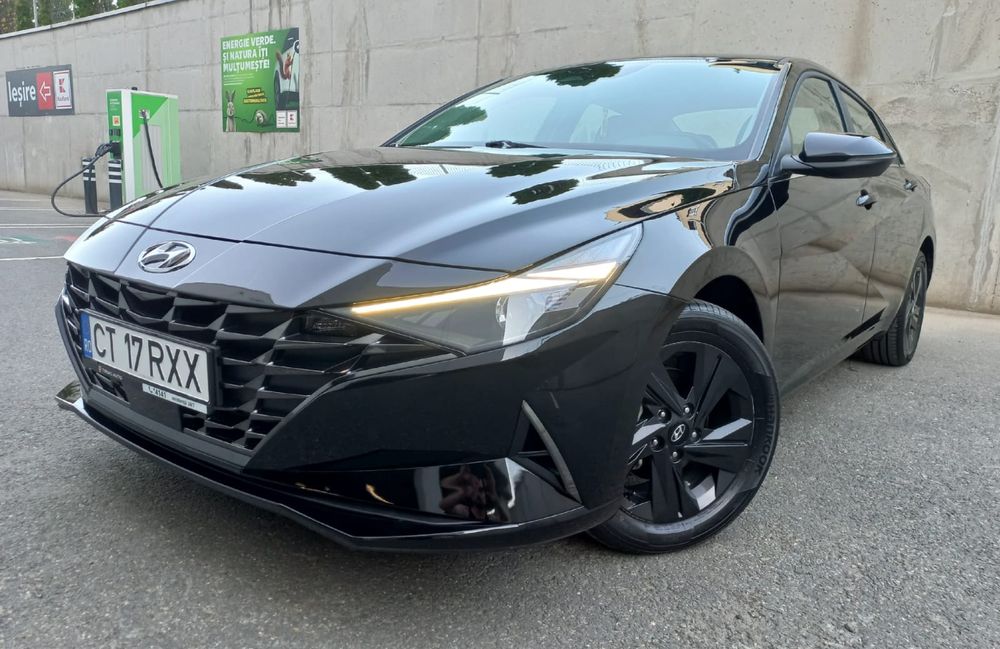 Hyundai Elantra 1.6 l 123 CP CVT Highway 2022