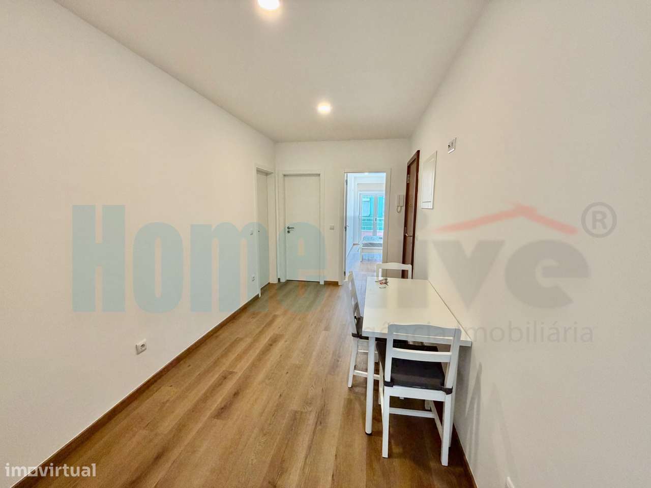 Apartamento T3 Remodelado e Mobilado no Centro de Moscavide-21