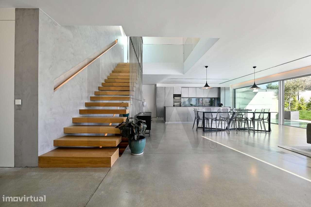 Moradia T5 em estilo indústrial na Aldeia do Juso - Grande imagem: 4/30