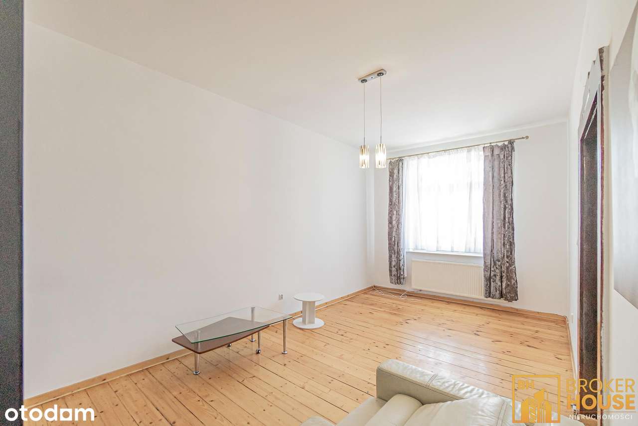 DUŻE MIESZKANIE W KAMIENICY Z BALKONAMI-3