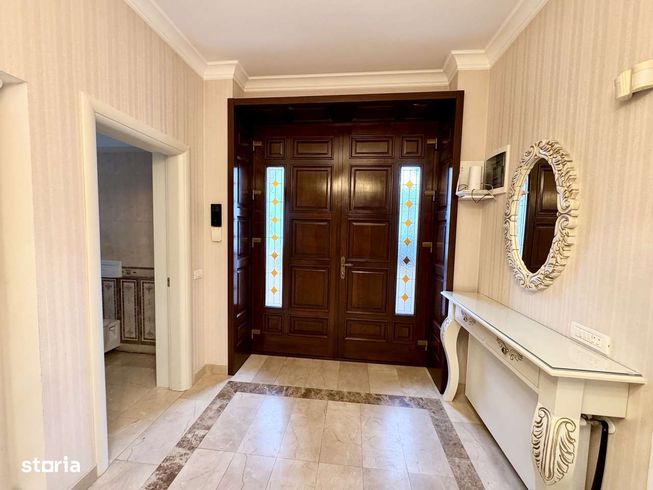 Vila lux cu 1000 mp teren pe Erou Iancu Nicolae langa Jolie Ville-8