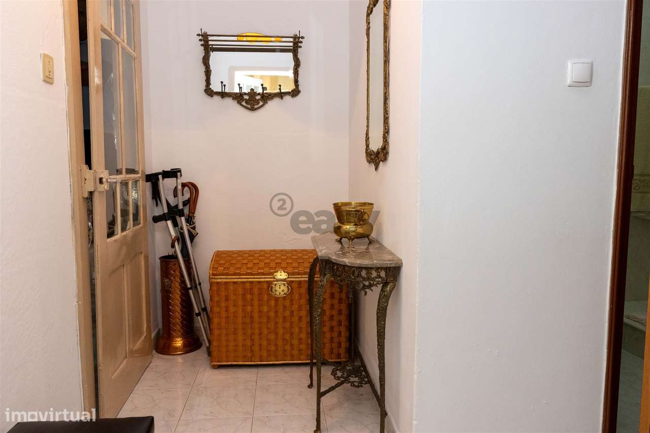 Moradia T4 em Brinches com garagem, quintal e terraço - Grande imagem: 4/55