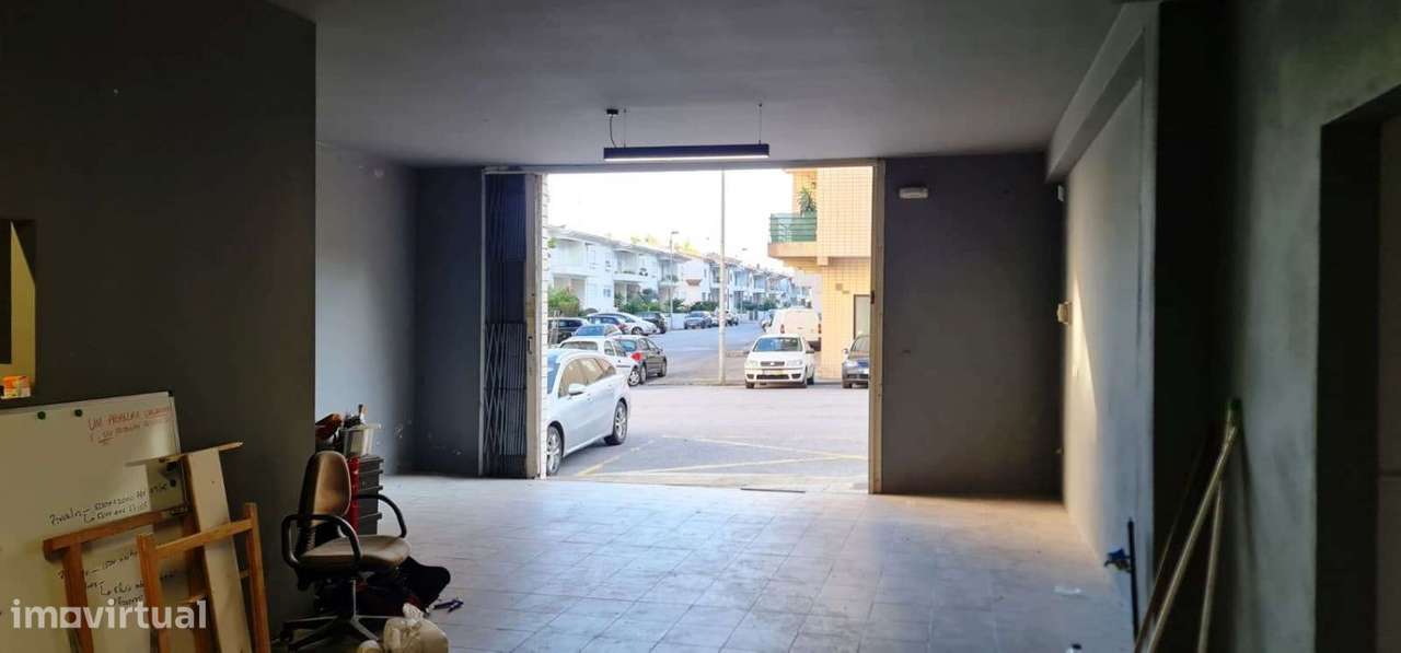 Espaço Comercial com 280 m² em Lomar – Localização Estratégica, - Grande imagem: 5/23