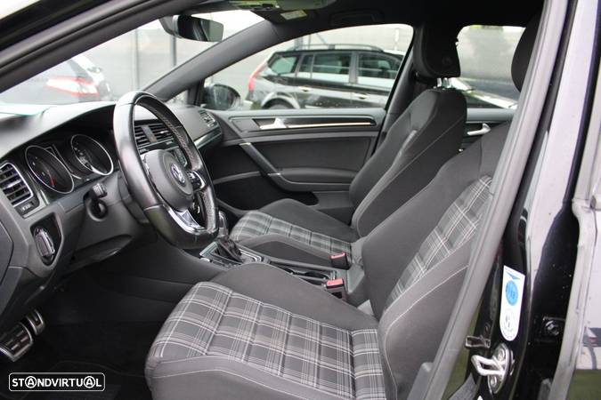 VW Golf 2.0 TDI GTD DSG - 17