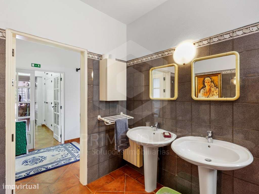 Villa T9 Exclusiva em Ferragudo com Alto Potencial de Rendimento-27