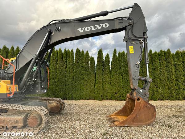 Volvo EC 300 EL - 10