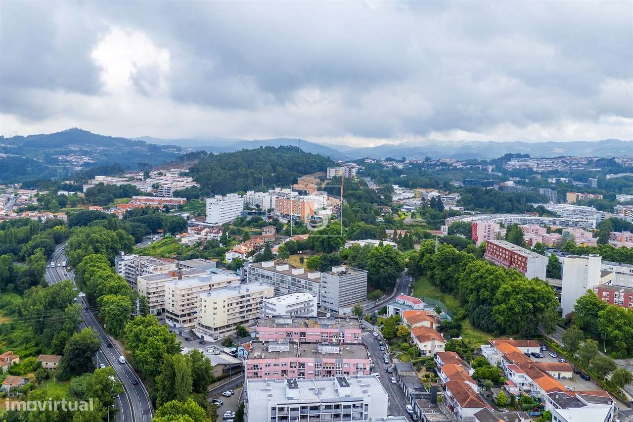Apartamento T1+1 remodelado | 76 m² | Fermentões, Guimarães-23