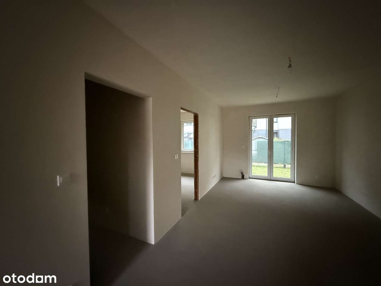 Parter z ogródkiem! 45 m² ciszy i zieleni w świetnej lokalizacji!-5