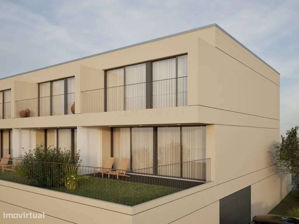 Moradia T3 em Construção em Guilhadeses, Arcos de Valdevez-26