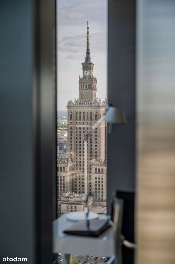 Cosmopolitan,38piętro,2 miejsca parkingowe,komórka-18