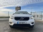 Volvo XC 40 1.5 T2 Momentum Geartronic - 12