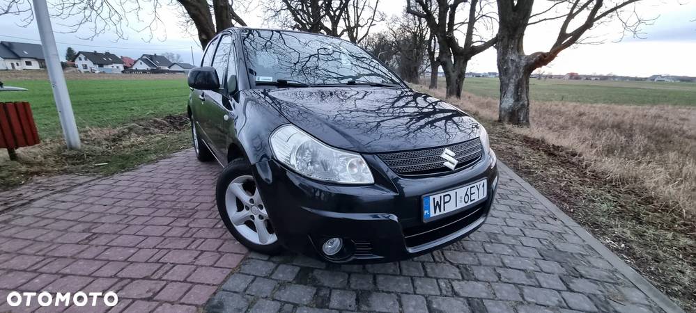 Suzuki SX4 1.6 Premium Outdoor - 16