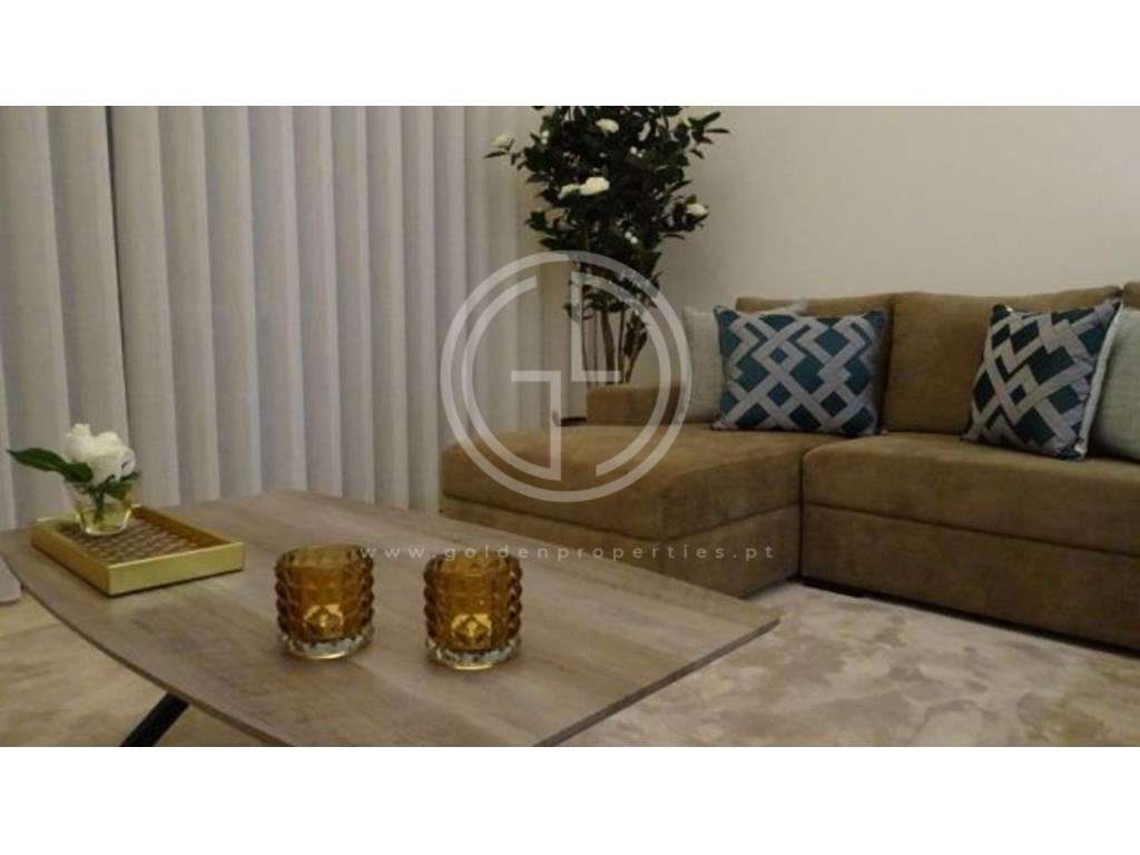 Moradia V4 em banda em Quinta Das Flores, Ferreiras - Grande imagem: 5/36