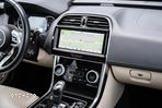 Jaguar XE 2.0 D180 S - 35