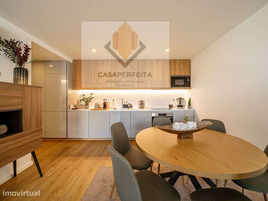 Fantástico T1 com Varanda Junto à Exponor - Leça da Palmeira-8