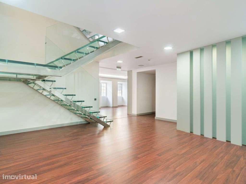 Prédio de escritórios com 493 m2 na Graça, Lisboa - Grande imagem: 3/23