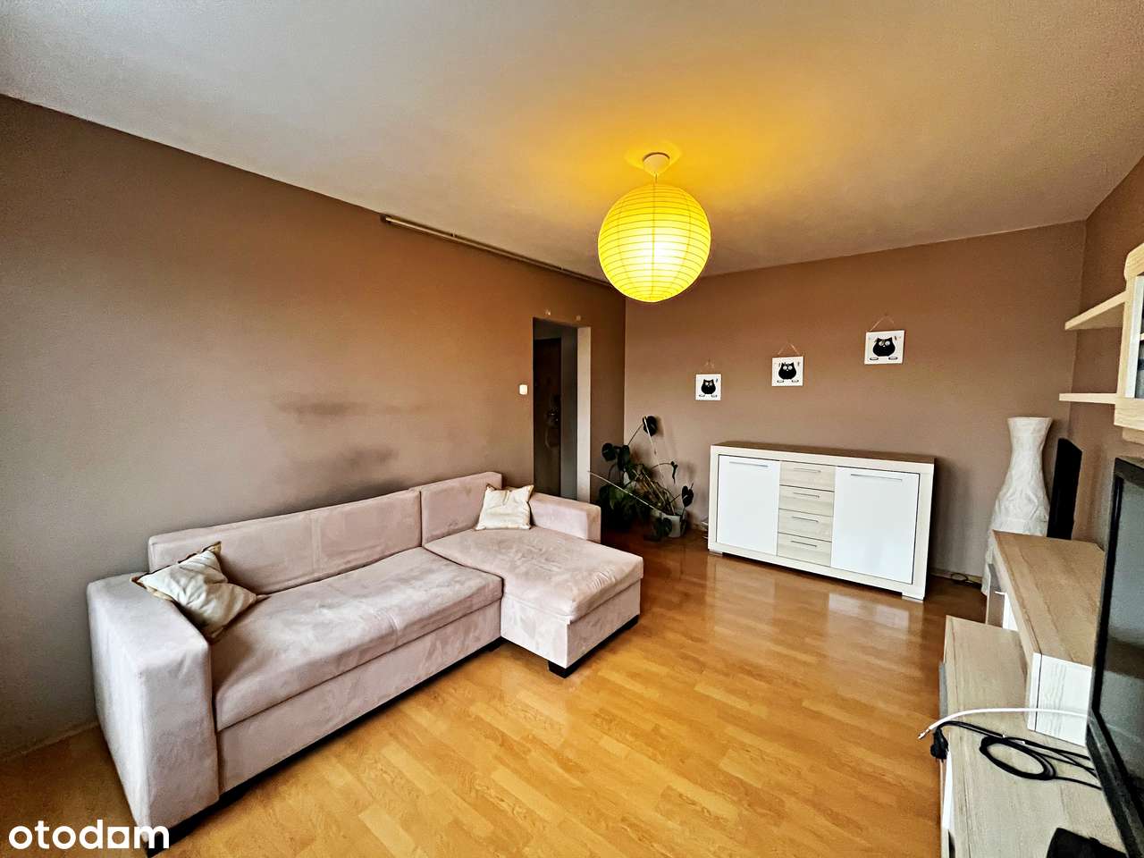 2 pokojowe mieszkanie z balkonem na 9 piętrze - ul. Kochanowskiego 1/3-2