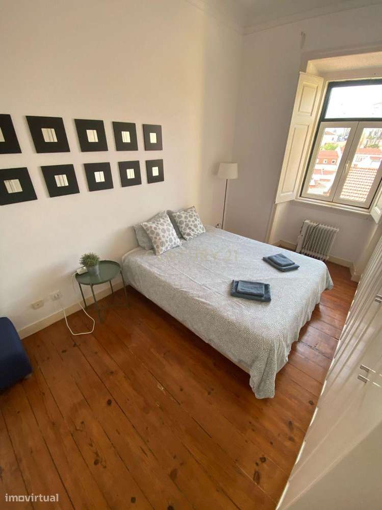 Apartamento T2 , na Rua da Aliança Operária  em Alcântara .-5