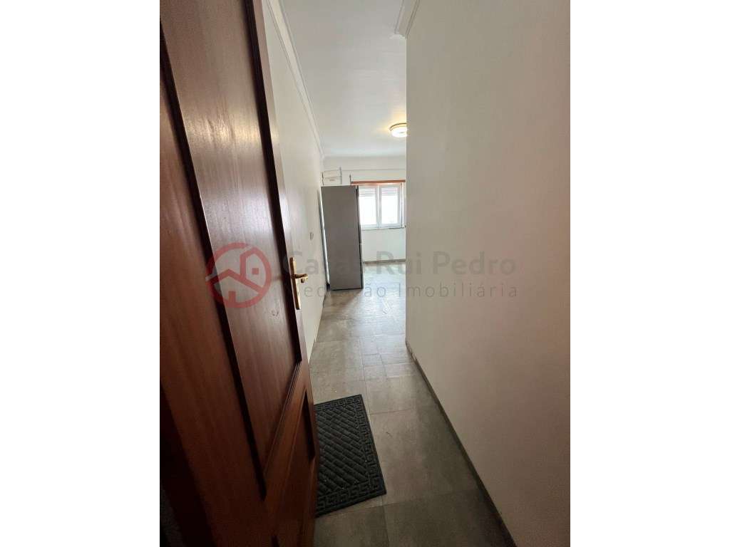 Apartamento T3 com garagem e arrecadação em Santa Marta do Pinhal, ...-15