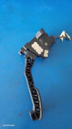 pedala acceleratie toyota yaris p9 2005-2014 781100d010 - 2