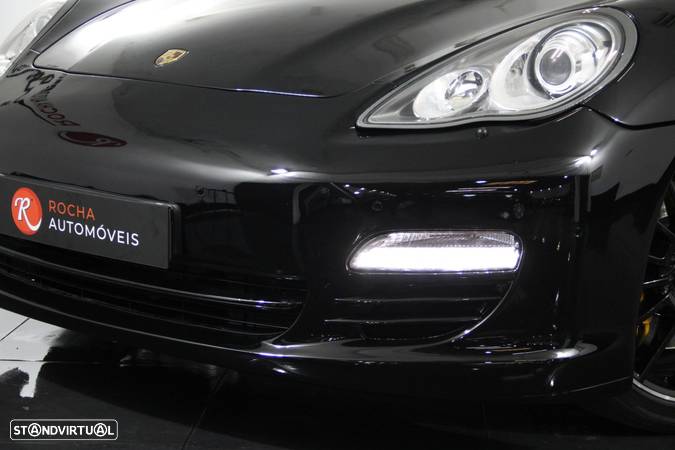 Porsche Panamera Platinum Edition - 3