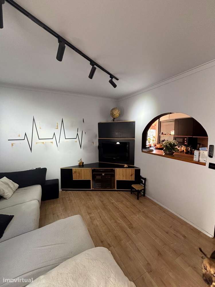 T3 RC Grande Terraço, Jardim, Fogão Lenha e Churrasqueira-12