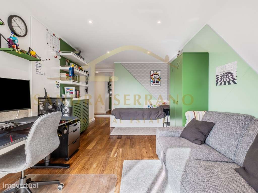 Duplex T6 com 400m2 de área na Quinta da Beloura, box independente-25