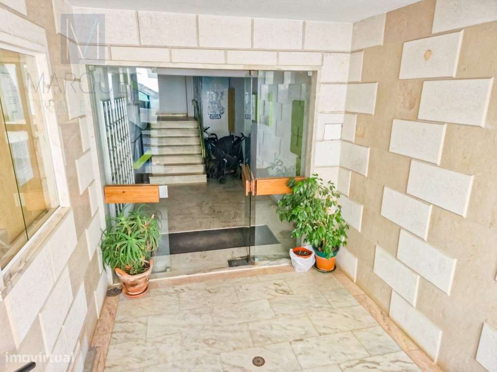 Apartamento T3 Duplex com garagem na Costa de Caparica-27