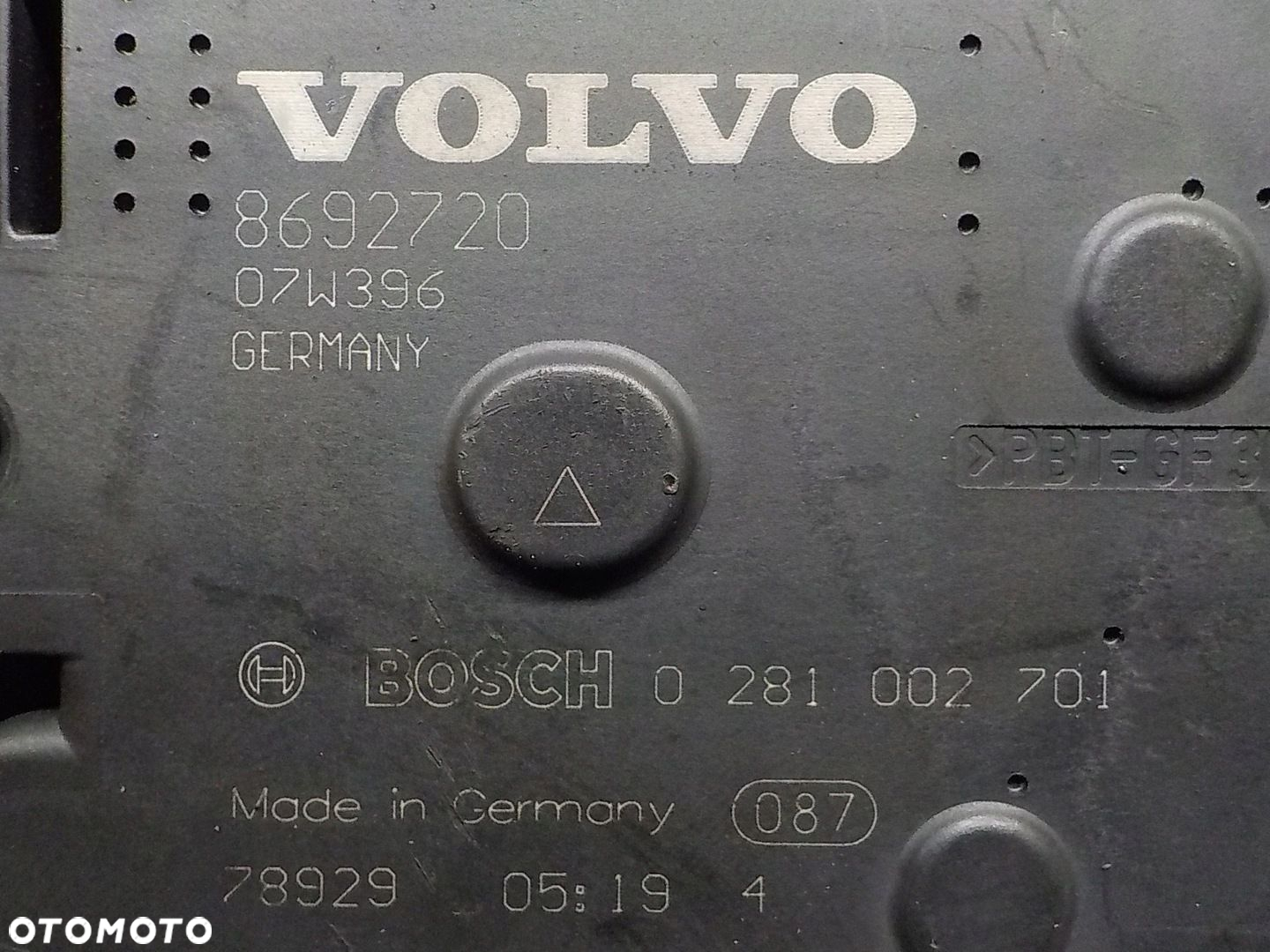 VOLVO 2.4 20V D5 PRZEPUSTNICA 8692720 0281002701 - 8