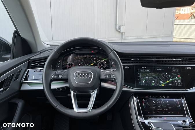 Audi Q8 - 11